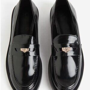 H&M Women's Black Loafers Shoes Size 8 US 39 EU Academia